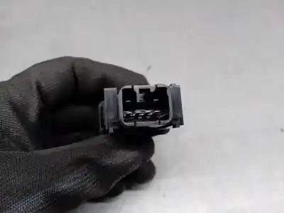 Автозапчастина б/у управління світлом для lexus is 200 (ds2/is2) d-cat посилання на oem iam 7509  