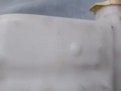 Second-hand car spare part windscreen washer bottle for dodge caliber 2.0 crd oem iam references 05303789af  