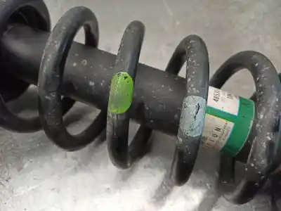 Автозапчастина б/у правий задній амортизатор для lexus is 200 (ds2/is2) d-cat посилання на oem iam 4853053141  