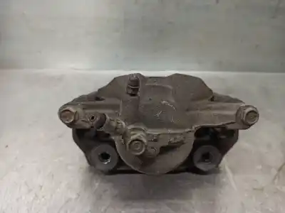 Автозапчастина б/у передній правий гальмівний супорт для lexus is 200 (ds2/is2) d-cat посилання на oem iam 4773053060  