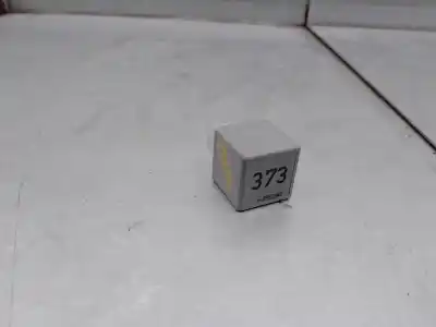 Peça sobressalente para automóvel em segunda mão relé para automóvel por seat exeo berlina (3r2) 2.0 16v t fsi referências oem iam 8d0951253a