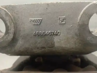 Second-hand car spare part engine support for opel corsa d 1.2 cat (a 12 xer / ldc) oem iam references 468646740  