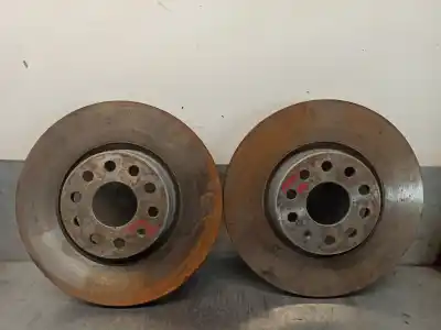 Peça sobressalente para automóvel em segunda mão disco de travão dianteiro por audi a3 (8v) 2.0 16v tdi referências oem iam 5q0615301f