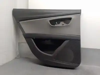 Peça sobressalente para automóvel em segunda mão forra / revestimento da porta traseira esquerda por seat leon st (5f8) 1.4 tgi bivalent. gasolina / cng referências oem iam 5f4867211a