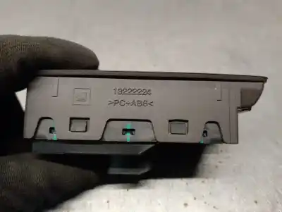 Second-hand car spare part left front power window switch for opel insignia a (g09) 2.0 cdti 4x4 (68) oem iam references 13305012  