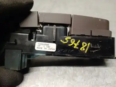 Peça sobressalente para automóvel em segunda mão interruptor 4 piscas - emergência por opel insignia a (g09) 2.0 cdti 4x4 (68) referências oem iam 13324595  