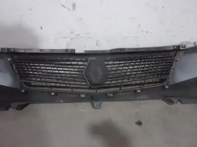 Pièce détachée automobile d'occasion le pare-choc avant pour renault mascott 3.0 diesel références oem iam 8200204265  