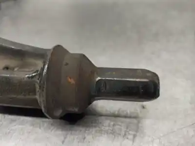 Автозапчастина б/у передній правий нижний рычаг підвіски для audi a3 (8p) 2.0 tdi посилання на oem iam 1k0407153g   Автозапчастина б/у передній правий нижний рычаг підвіски для audi a3 (8p) 2.0 tdi посилання на oem iam 1k0407153g