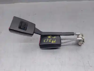 Second-hand car spare part seat belt buckle for audi a4 avant (b5) 1.9 tdi quattro oem iam references 8d0857739d  