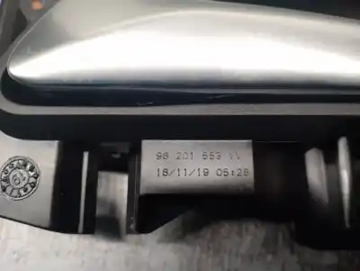 Автозапчасти б/у левая задняя внутренняя ручка за peugeot 2008 ii (ud_, us_, uy_, uk_) 1.2 puretech 130 ссылки oem iam 98201553vv  