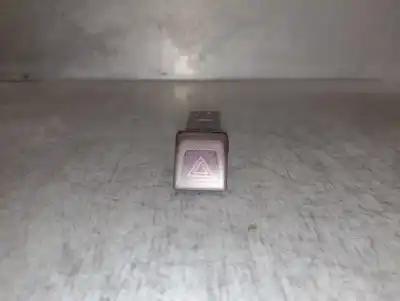 Second-hand car spare part hazard warning lights for volvo c30 (533) 1.6 d oem iam references 30739296