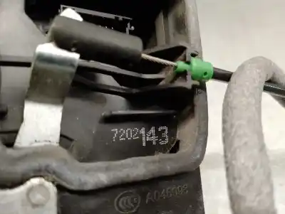 Second-hand car spare part left front door lock for bmw x3 (e83) 2.0 sd oem iam references 7202143  