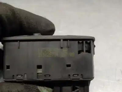 Second-hand car spare part left front power window switch for opel corsa d (s07) 1.2 (l08 l68) oem iam references 13258521aa  