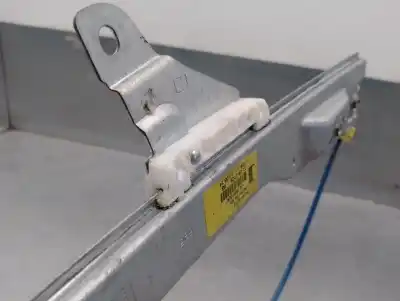 Автозапчастина б/у регулятор переднього правого скла для opel corsa d (s07) 1.2 (l08 l68) посилання на oem iam 13298154  