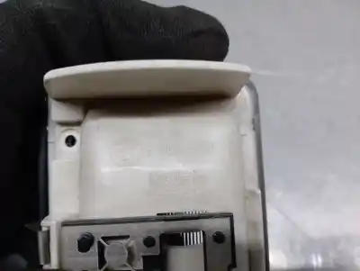 Pezzo di ricambio per auto di seconda mano luce interna per bmw serie 3 compact (e46) 2.0 16v diesel cat riferimenti oem iam 63318364928  2ja007712