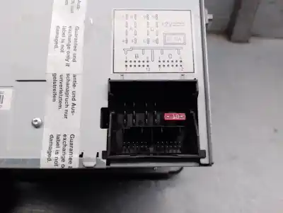 Second-hand car spare part audio system / radio cd for volkswagen caddy ka/kb (2k) 1.9 tdi oem iam references 1k0035186r  