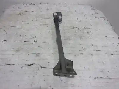 Tweedehands auto-onderdeel steun rechts voor voor audi a8 d3 (4e2, 4e8) 4.0 tdi quattro oem iam-referenties 