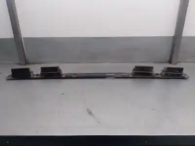 Pezzo di ricambio per auto di seconda mano modanatura posteriore per iveco daily iv furgón 35s14 c, 35s14 c/p, 35s14 v, 35s14 v/p, 35c14 v,... riferimenti oem iam 3804766  