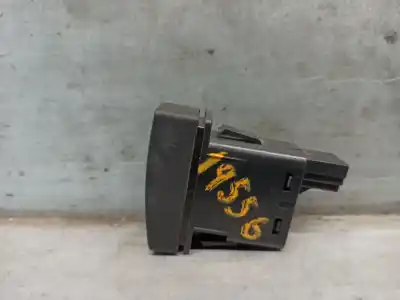 Second-hand car spare part hazard warning lights for mazda cx-5 (ke, gh) 2.2 d awd (ke102) oem iam references kd45664h0  