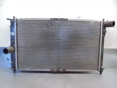 Pezzo di ricambio per auto di seconda mano radiatore d acqua per daewoo leganza 2.0 exclusive riferimenti oem iam 96351102