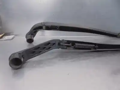Pezzo di ricambio per auto di seconda mano braccio tergicristallo anteriore destro per mazda cx-5 (ke, gh) 2.2 d awd (ke102) riferimenti oem iam kd5167321a  kd5367321