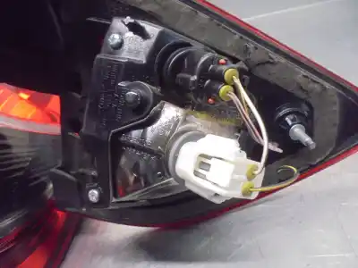 Автозапчасти б/у правый задний фонарь за mazda cx-5 (ke, gh) 2.2 d awd (ke102) ссылки oem iam kd53513f0d  