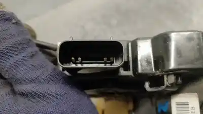 Peça sobressalente para automóvel em segunda mão fechadura da porta dianteira direita por kia pro cee´d (jd) 1.4 crdi 90 referências oem iam 81320a2110  