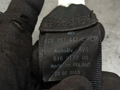 Автозапчасти б/у задний правый ремень безопасности за skoda octavia ii combi (1z5) 2.0 tdi 4x4 ссылки oem iam 1z0857447e  