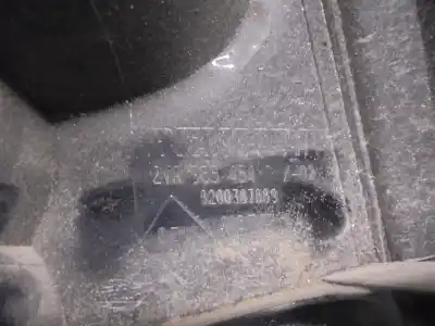 Автозапчастина б/у правий ліхтар для renault twingo ii (cn0_) 1.5 dci 75 посилання на oem iam 8200387889  