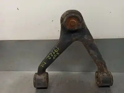 Pezzo di ricambio per auto di seconda mano braccio sospensione superiore anteriore sinistro per iveco daily iv furgón 35s14 c, 35s14 c/p, 35s14 v, 35s14 v/p, 35c14 v,... riferimenti oem iam 500379801  