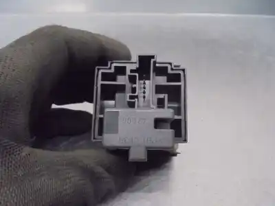 Автозапчастина б/у управління світлом для renault twingo ii (cn0_) 1.5 dci 75 посилання на oem iam 8200095495  