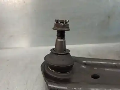 Peça sobressalente para automóvel em segunda mão braço de suspensão inferior dianteiro direito por citroen c1 1.0 vti referências oem iam b000770180  