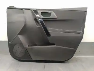 Peça sobressalente para automóvel em segunda mão Forra / Revestimento Da Porta Dianteira Direita por TOYOTA AURIS 1.8 16V (Híbrido) Referências OEM IAM 6761002V00C6  