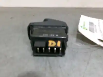 Автозапчастина б/у передні вікний вмикач для renault clio ii fase i (b/cbo) 1.6 initiale (b/cbod) 90 cv / 66 kw посилання на oem iam 8200467793  