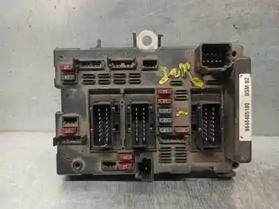 Pièce détachée automobile d'occasion Boîtes à Fusibles pour PEUGEOT 307 (S1) 2.0 HDi CAT Références OEM IAM 9646405180  21621132
