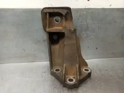 Second-hand car spare part Left Engine Support for LAND ROVER DISCOVERY III (L319) 2.7 TD 4x4 OEM IAM references KKU500580  