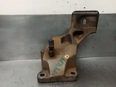 Second-hand car spare part Right Engine Support for LAND ROVER DISCOVERY III (L319) 2.7 TD 4x4 OEM IAM references KKU500590  