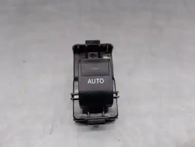 Peça sobressalente para automóvel em segunda mão botão / interruptor elevador vidro traseiro direito por toyota auris 1.8 16v (híbrido) referências oem iam 192801