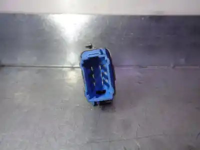 Second-hand car spare part right front power window switch for renault kangoo / grand kangoo ii (kw0/1_) 1.5 dci 85 (kw0k kw0l kw0b) oem iam references 476809  28082