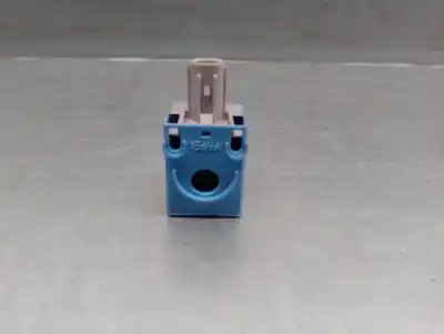 Peça sobressalente para automóvel em segunda mão módulo electrónico do fecho central por toyota auris 1.8 16v (híbrido) referências oem iam 8974705010