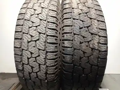 Pièce détachée automobile d'occasion pneu pour nissan terrano/terrano.ii (r20) 2.7 turbodiesel références oem iam 23570r16106t  