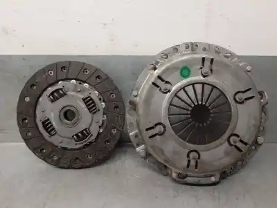 Second-hand car spare part Clutch Kit for RENAULT CLIO II FASE I (B/CBO) 1.6 Initiale (B/CBOD) 90 CV / 66 KW OEM IAM references 7700112672  