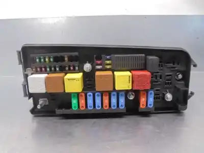Gebrauchtes Autoersatzteil  zum OPEL VECTRA C BERLINA  OEM-IAM-Referenzen 13190370  519113005
