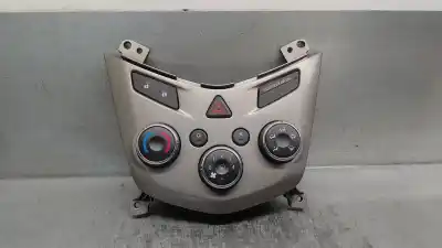 Peça sobressalente para automóvel em segunda mão comando de sofagem (chauffage / ar condicionado)  por chevrolet aveo 1.3 diesel cat referências oem iam 95076695