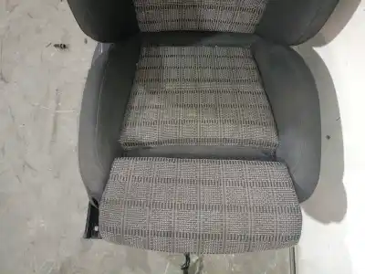 Автозапчастина б/у передне праве сиділо для audi q3 (8ug) 2.0 16v tdi посилання на oem iam 8u0881361  