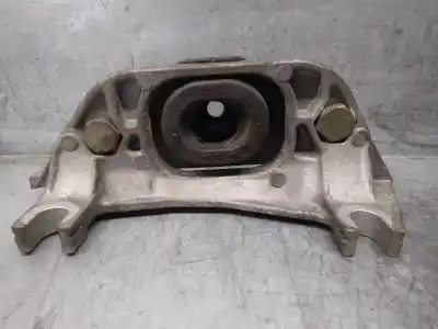 Second-hand car spare part gearbox support for renault scenic ii 1.5 dci diesel oem iam references 8200277212  