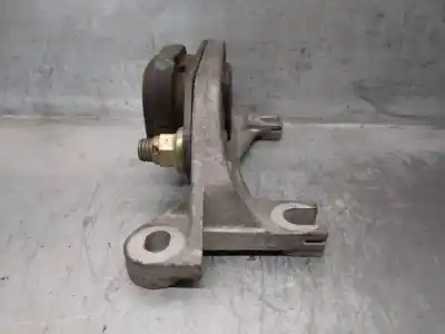 Second-hand car spare part gearbox support for renault scenic ii 1.5 dci diesel oem iam references 8200277212  