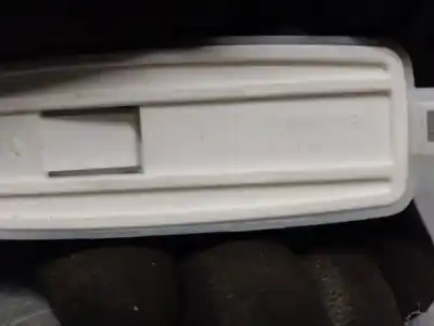 Автозапчастина б/у внутрішне світло для audi q3 (8ug) 2.0 16v tdi посилання на oem iam 4h0947105d  