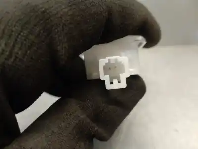 Автозапчастина б/у внутрішне світло для audi q3 (8ug) 2.0 16v tdi посилання на oem iam 4h0947105d  