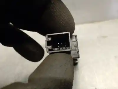 Автозапчасти б/у выключатель за audi q3 (8ug) 2.0 16v tdi ссылки oem iam 8u0927134  8u0927134